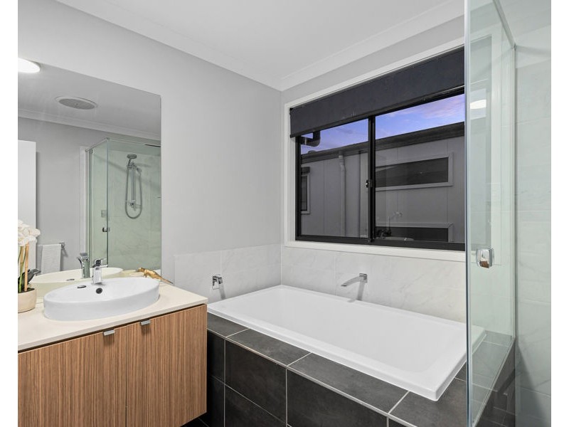 12 Manchester Street, Gumdale QLD 4154
