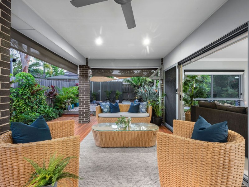 11 Foxwood Circuit, Wakerley QLD 4154