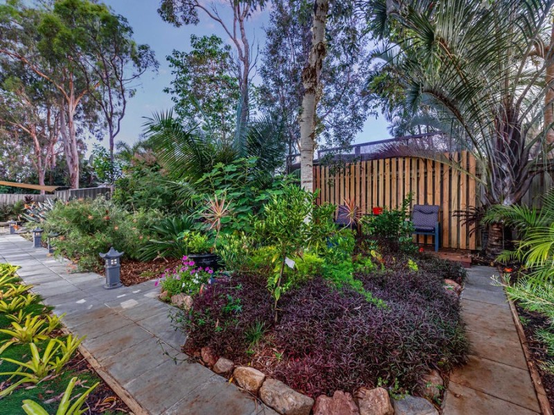 11 Foxwood Circuit, Wakerley QLD 4154