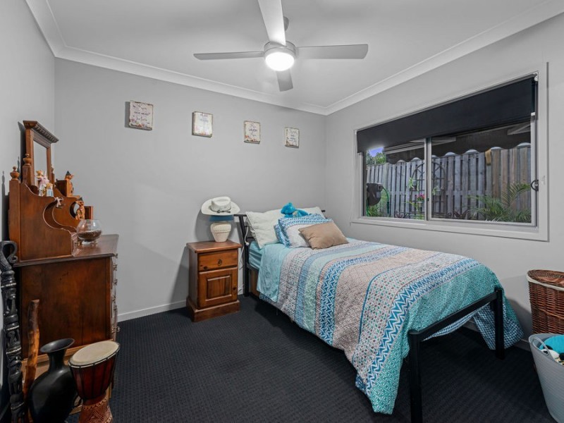 11 Foxwood Circuit, Wakerley QLD 4154