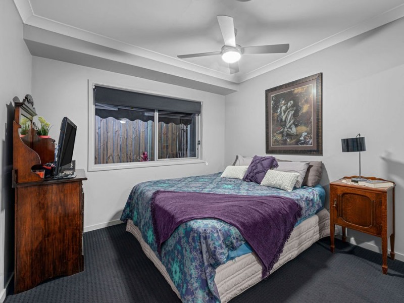 11 Foxwood Circuit, Wakerley QLD 4154