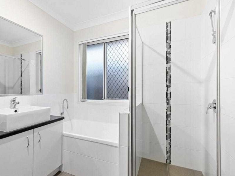 274 Wondall Road, Manly West QLD 4179