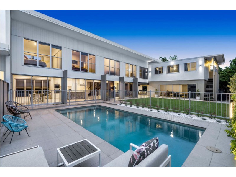 18 Nile Close, Wakerley QLD 4154