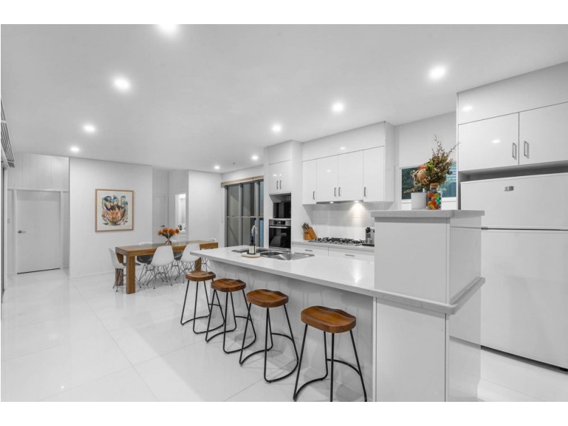18 Nile Close, Wakerley QLD 4154