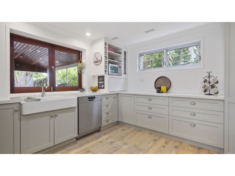 151 Ernest Street, Manly QLD 4179