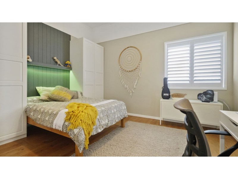 151 Ernest Street, Manly QLD 4179