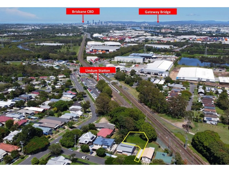 12 Bernays Road, Wynnum West QLD 4178