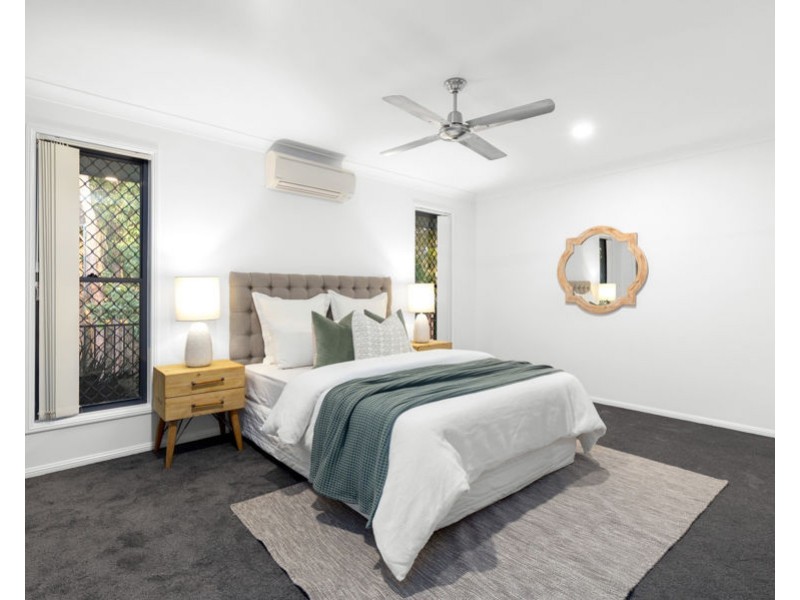 21 Worchester Crescent, Wakerley QLD 4154