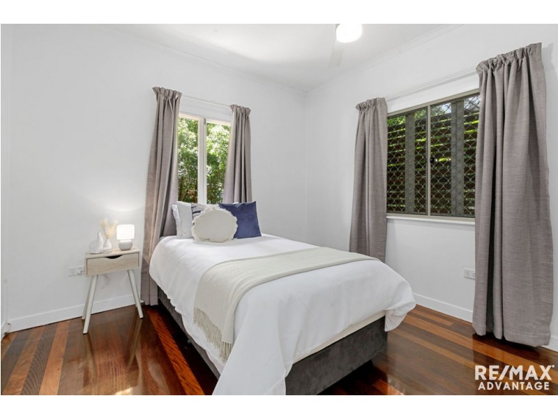 535 Tingal Rd, Wynnum QLD 4178