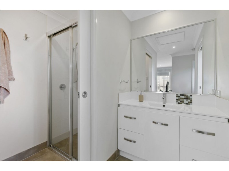 22 Trevally Crescent, Manly West QLD 4179