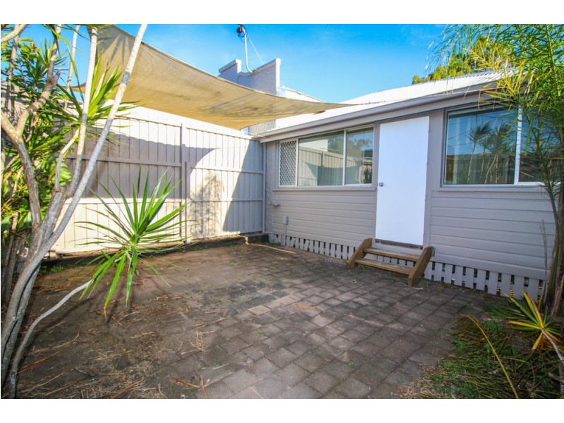 52-54 Tingal Road, Wynnum QLD 4178