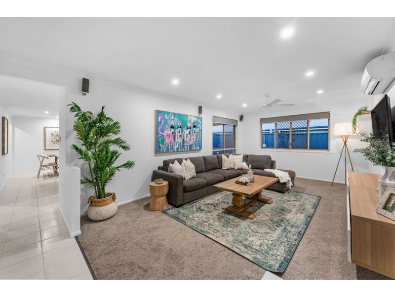 24 Willis Street, Wakerley QLD 4154