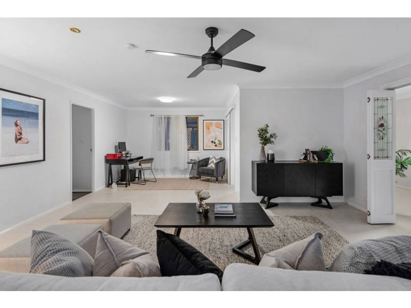 20 Maxwell Place, Wynnum West QLD 4178