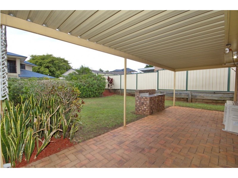 3 Teraglin St, Manly West QLD 4179
