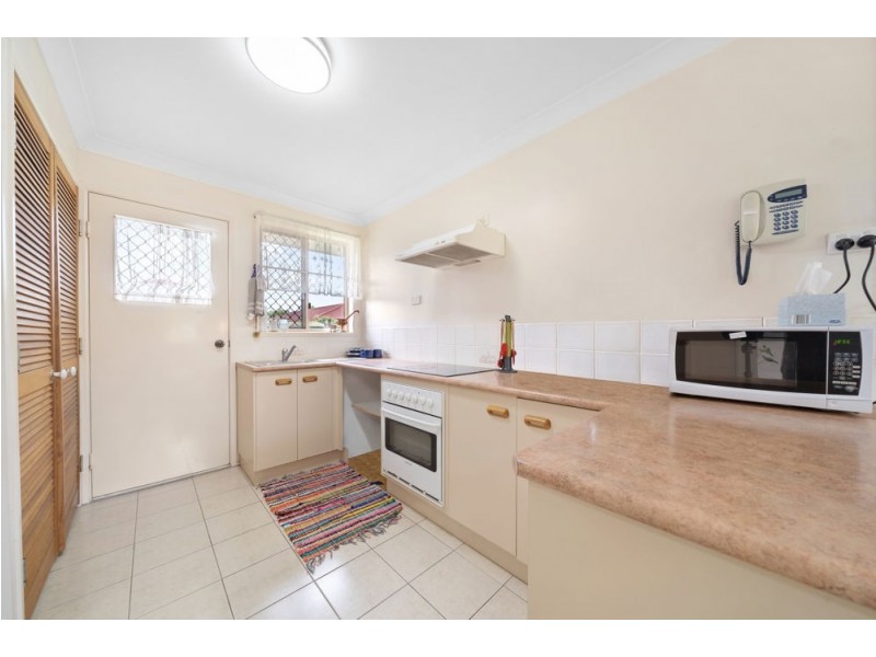 109 Evelyn Road, Wynnum West QLD 4178