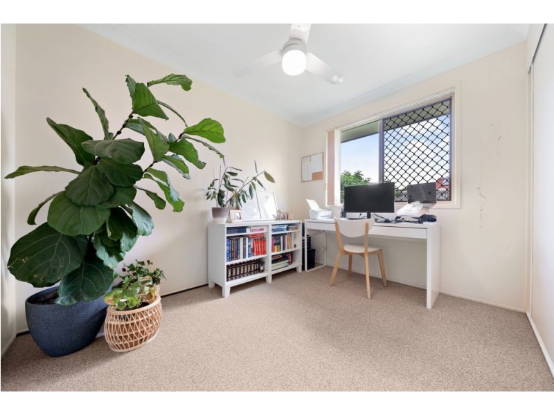 109 Evelyn Road, Wynnum West QLD 4178