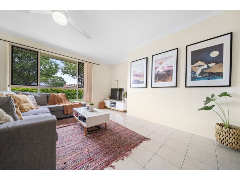 109 Evelyn Road, Wynnum West QLD 4178
