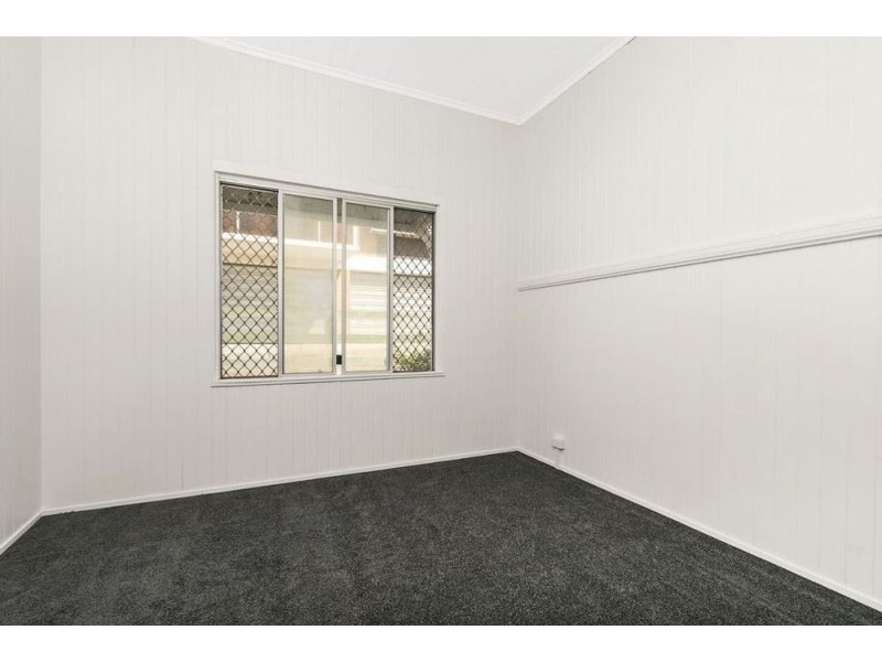 48 Berrima Street, Wynnum QLD 4178
