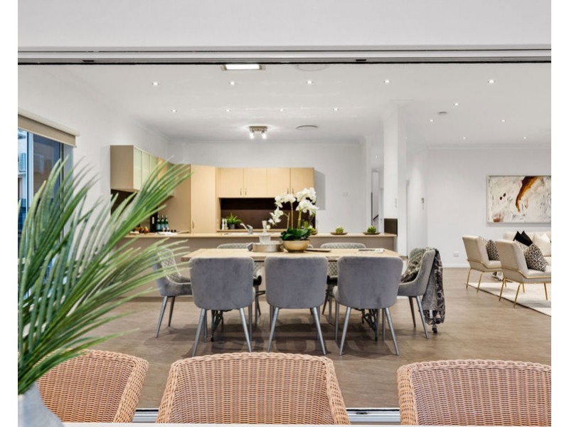 61 Yarra Road, Wakerley QLD 4154