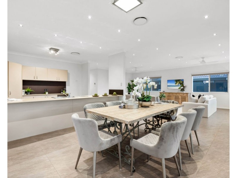 61 Yarra Road, Wakerley QLD 4154