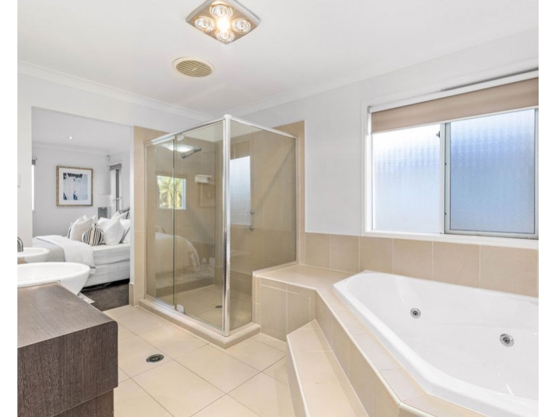 61 Yarra Road, Wakerley QLD 4154