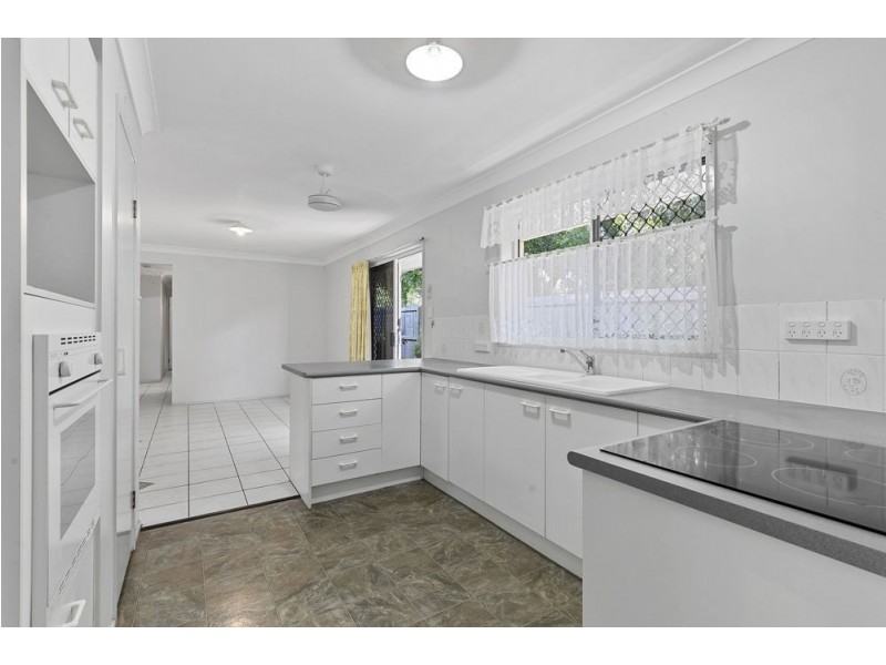 17 Haig Street, Wynnum West QLD 4178
