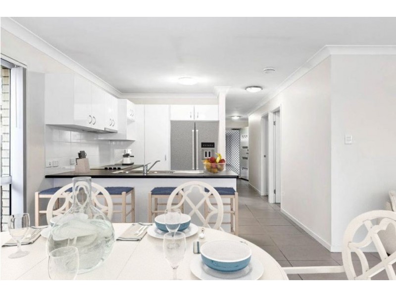 73 Sibley Road, Wynnum West QLD 4178