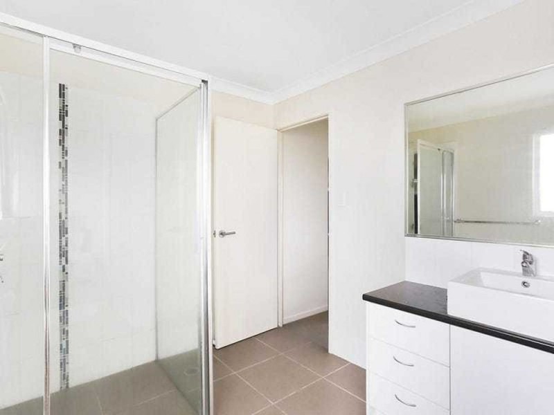 73 Sibley Road, Wynnum West QLD 4178