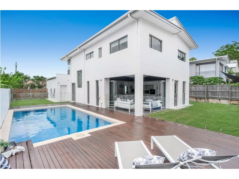 7 Peregian Close, Manly West QLD 4179