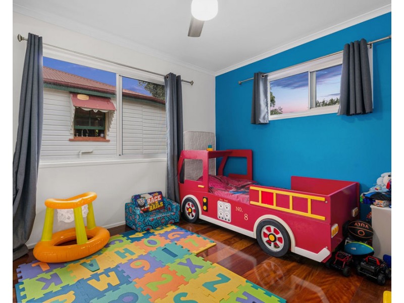 14 Booran Street, Lota QLD 4179