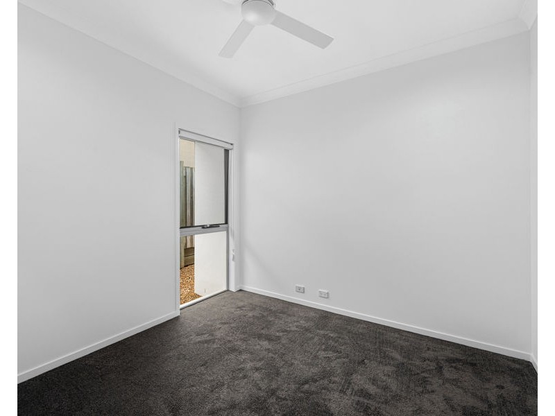63 Torrens Crescent, Wakerley QLD 4154