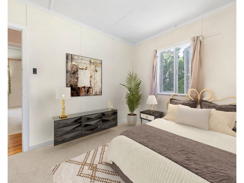 96 Kamarin Street, Manly West QLD 4179