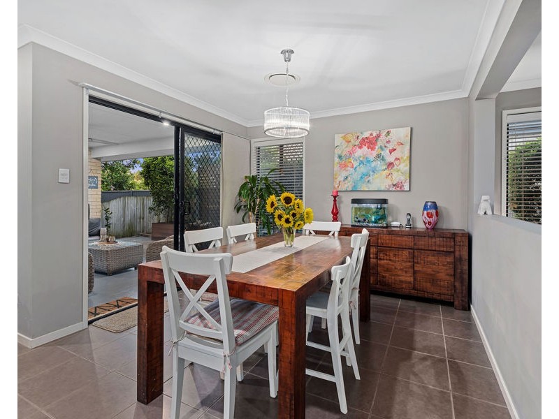 6 Baychester Place, Wakerley QLD 4154