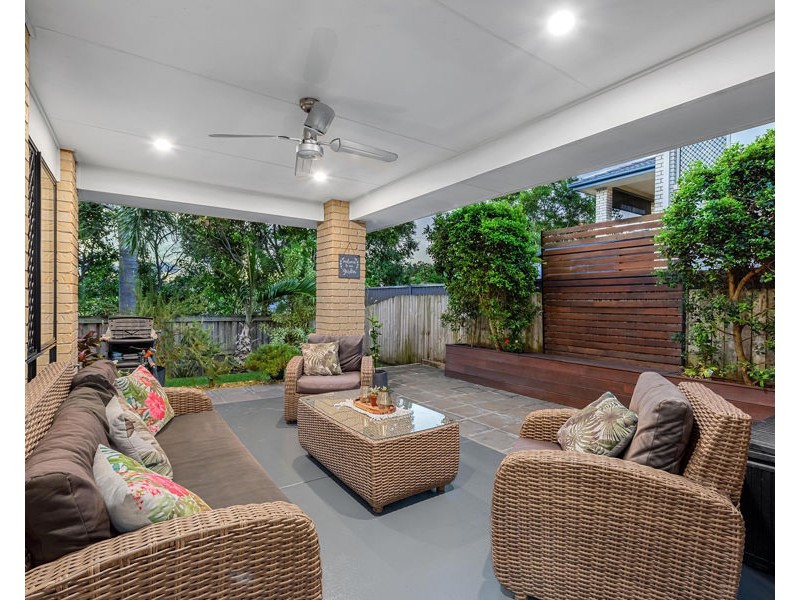 6 Baychester Place, Wakerley QLD 4154