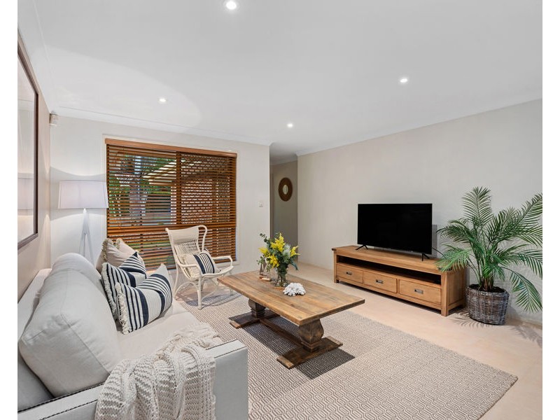 6 Matthews Way, Wakerley QLD 4154