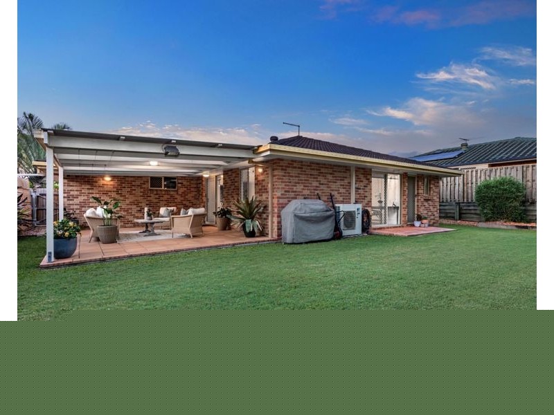 6 Matthews Way, Wakerley QLD 4154