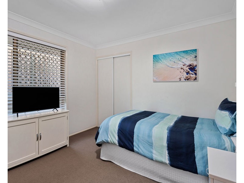 6 Matthews Way, Wakerley QLD 4154