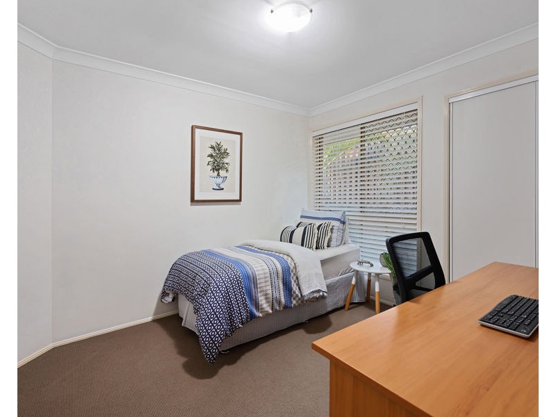 6 Matthews Way, Wakerley QLD 4154