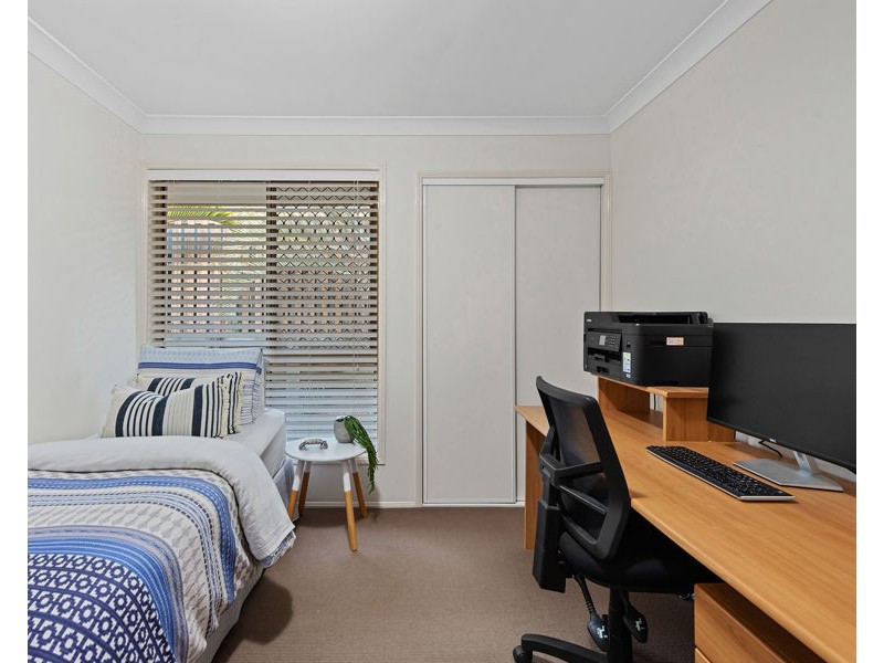 6 Matthews Way, Wakerley QLD 4154