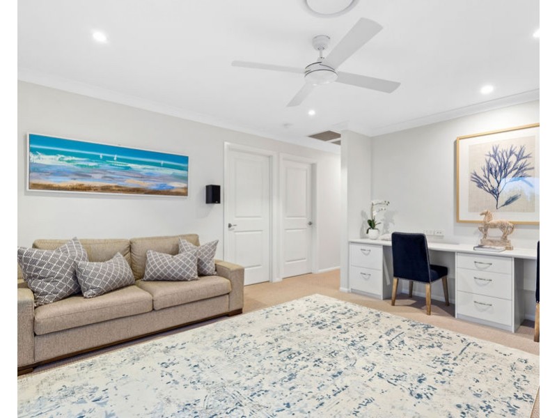 12 Warren Street, Wakerley QLD 4154