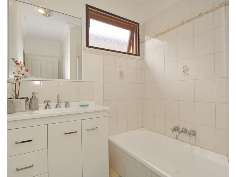 29 Keyes Street, Lota QLD 4179