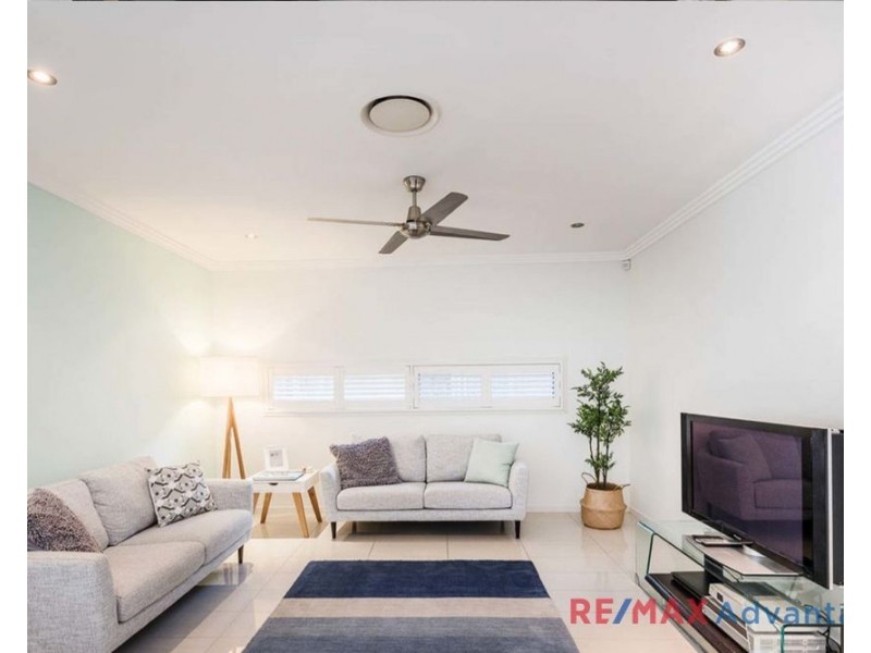17 Brush Box Place, Wakerley QLD 4154