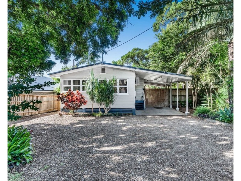 143 Sibley Road, Wynnum West QLD 4178