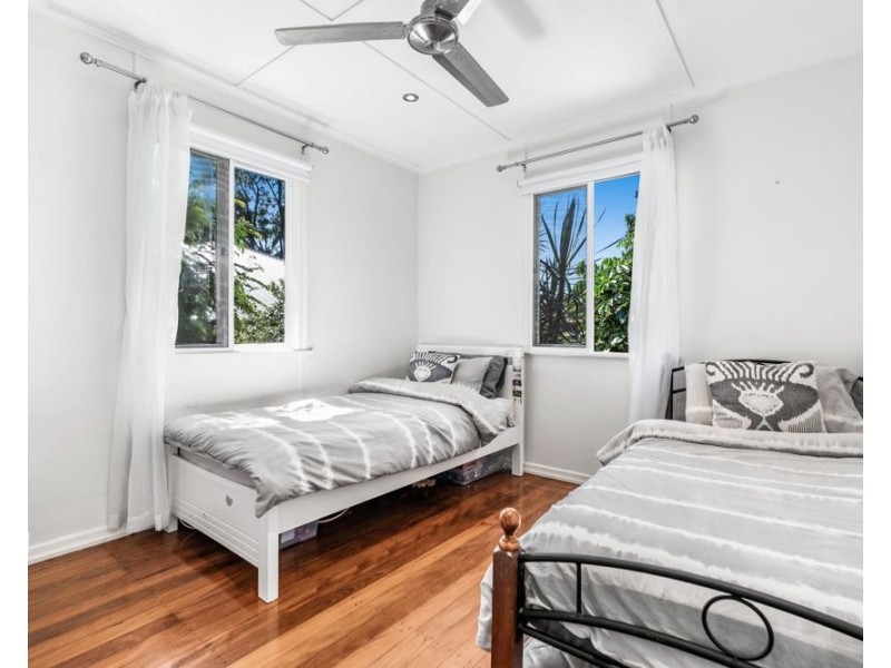 143 Sibley Road, Wynnum West QLD 4178