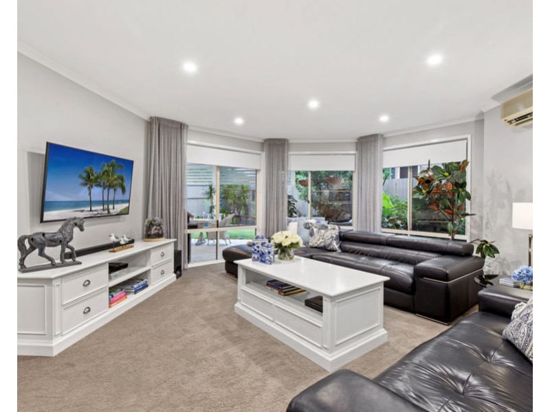 6 Rudkin Street, Wakerley QLD 4154