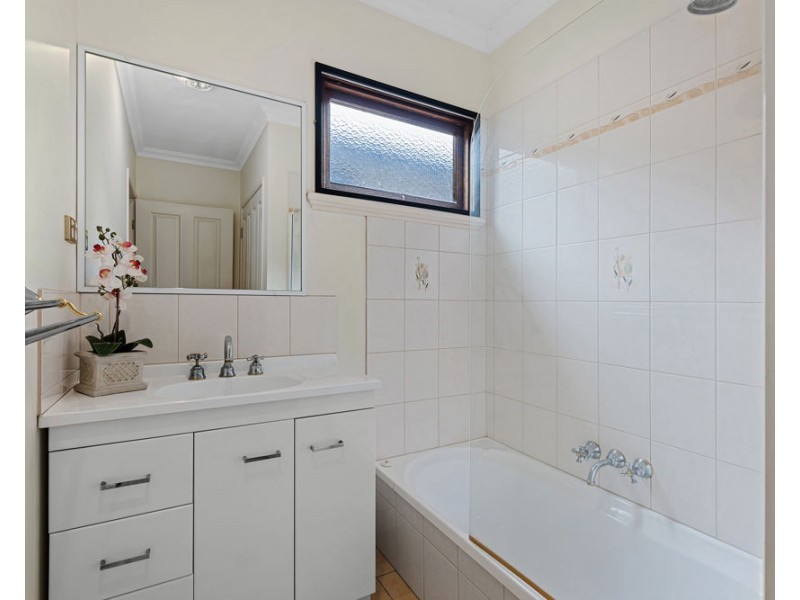 29 Keyes Street, Lota QLD 4179
