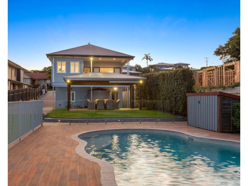 10 Olinda Street, Carina QLD 4152