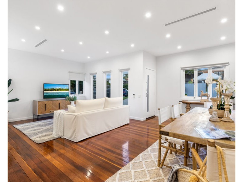 10 Olinda Street, Carina QLD 4152