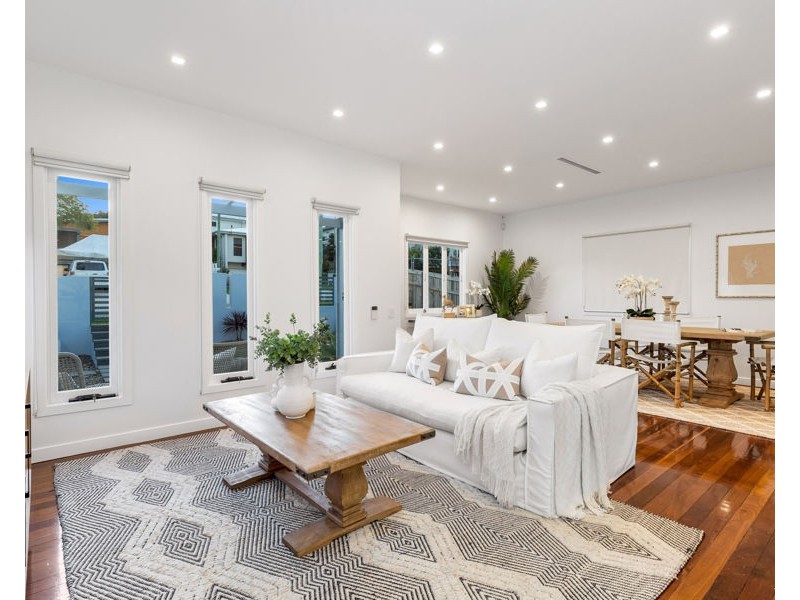 10 Olinda Street, Carina QLD 4152