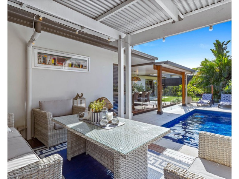 11 Mossvale Drive, Wakerley QLD 4154